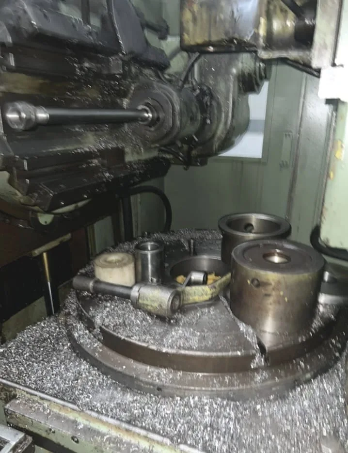 Gear Hobbing Machine – WMW MODUL ZFWZ 800x10/II view 2