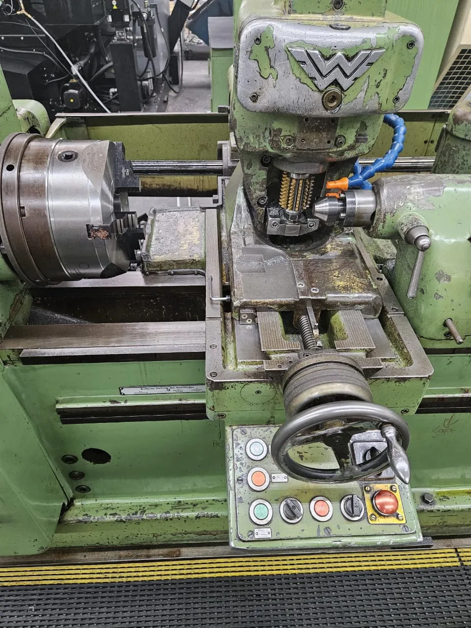 Thread Milling & Hobbing Machine – WANDERER 440x3000 view 2