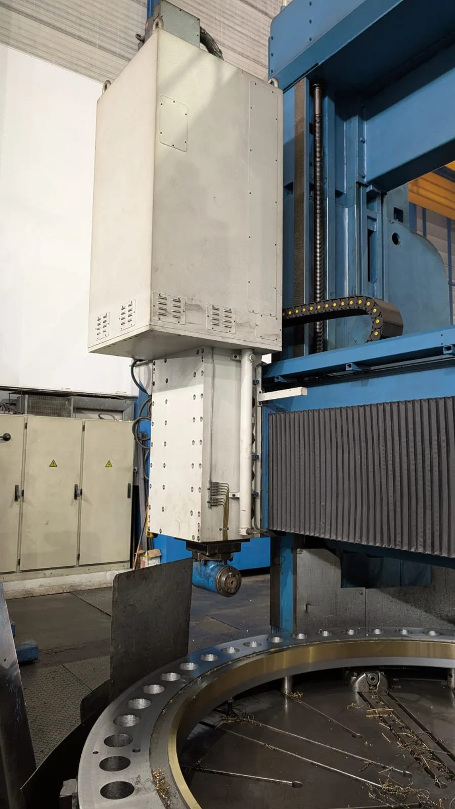 CNC Vertical Turning Lathe SCHIESS TVMF320-3000 with C-Axis view 5