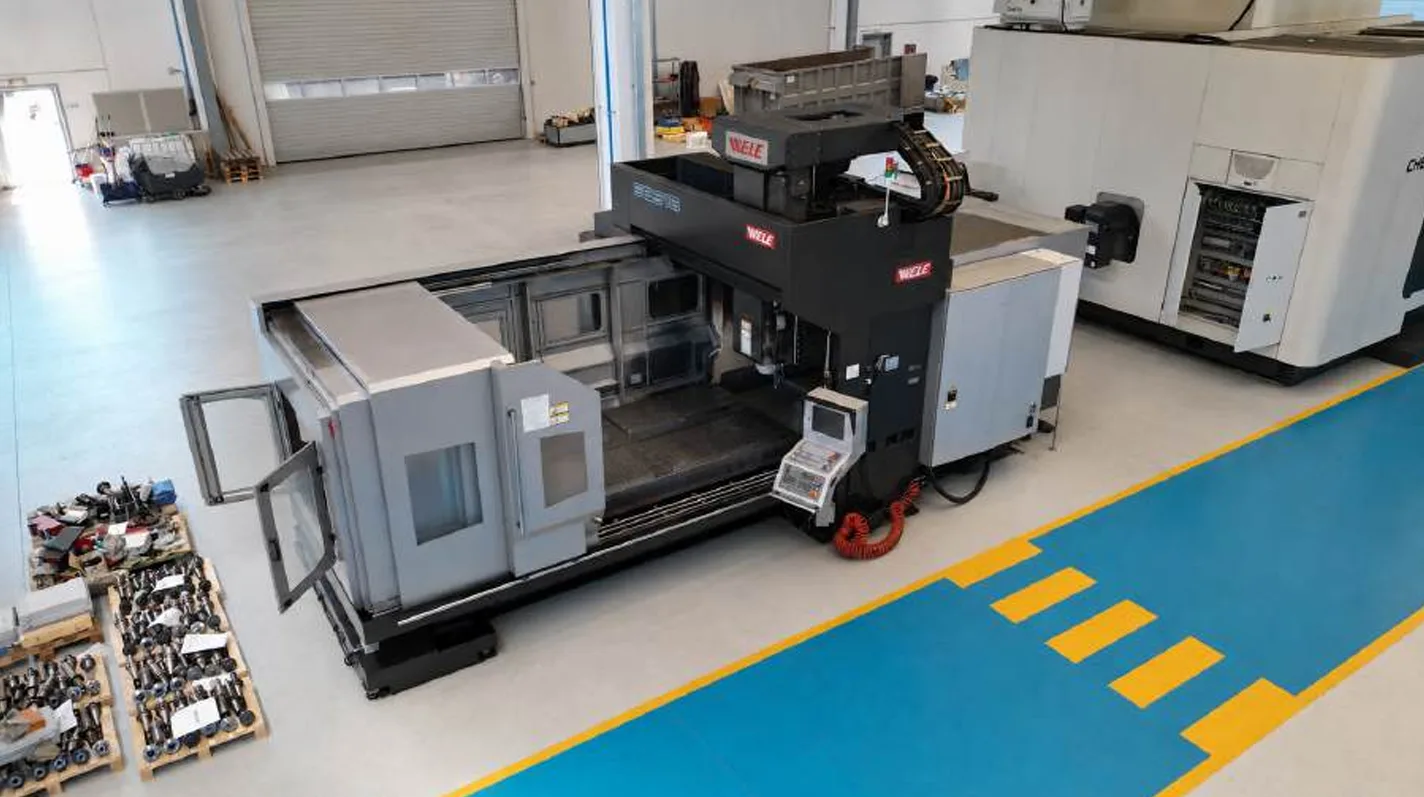 Vertical Gantry Machining Center view 3