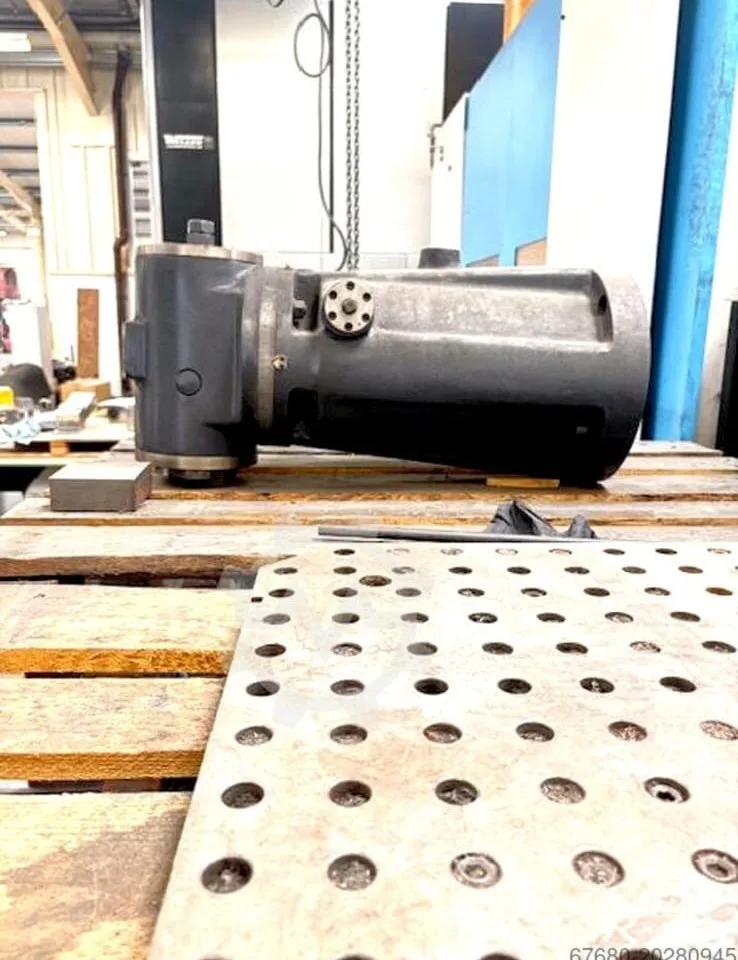 CNC HORIZONTAL BORING MILL – DOOSAN DBC 130 view 7