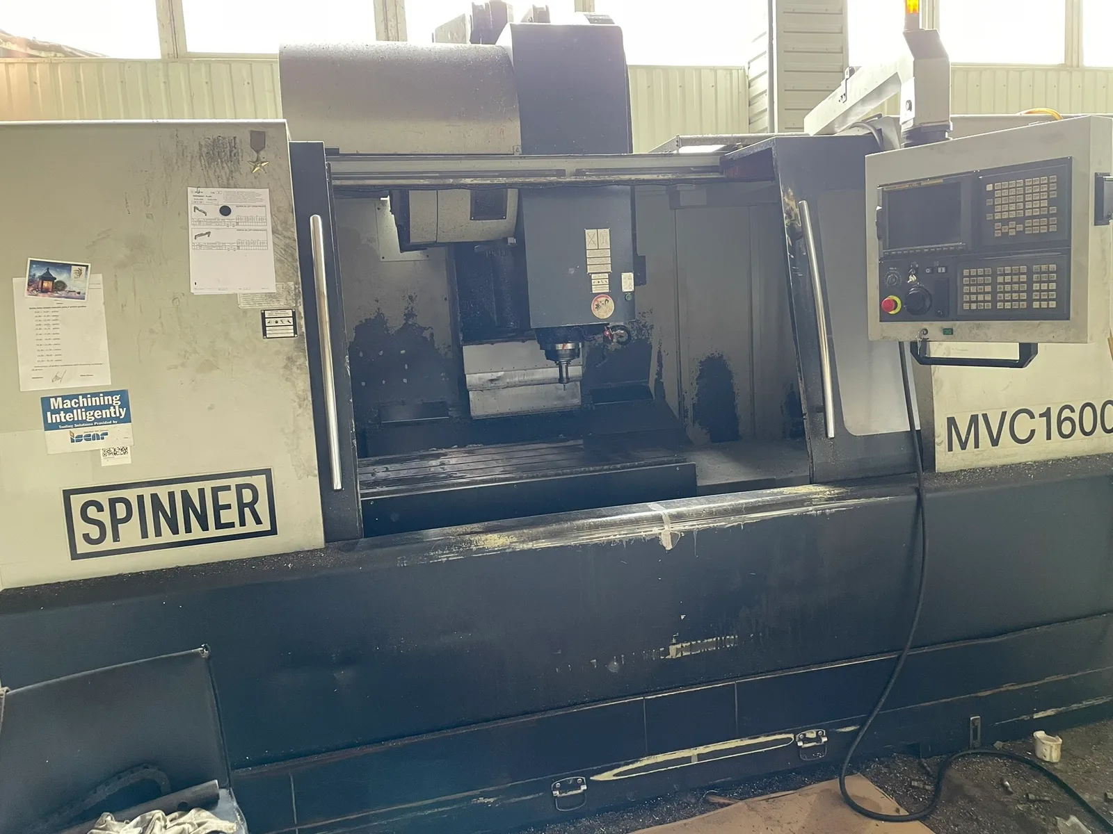 3-Axis Vertical Machining Centre SPINNER MVC 1600 view 2