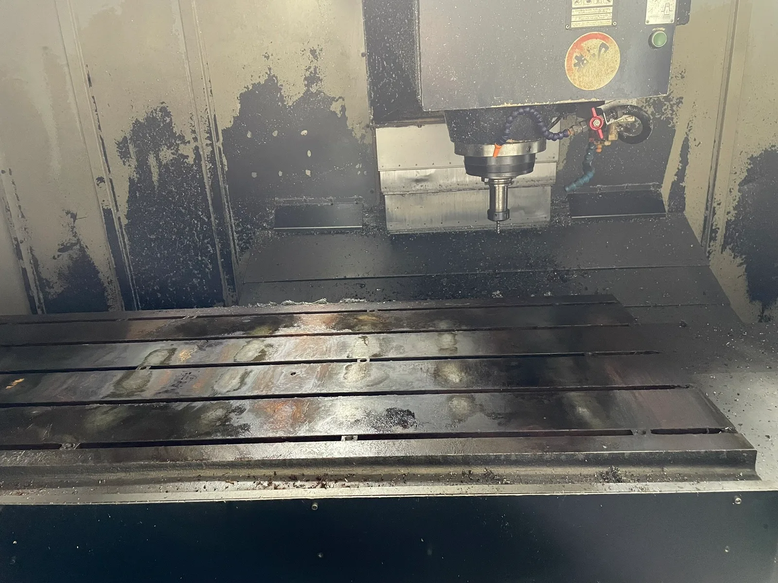 3-Axis Vertical Machining Centre SPINNER MVC 1600 view 3