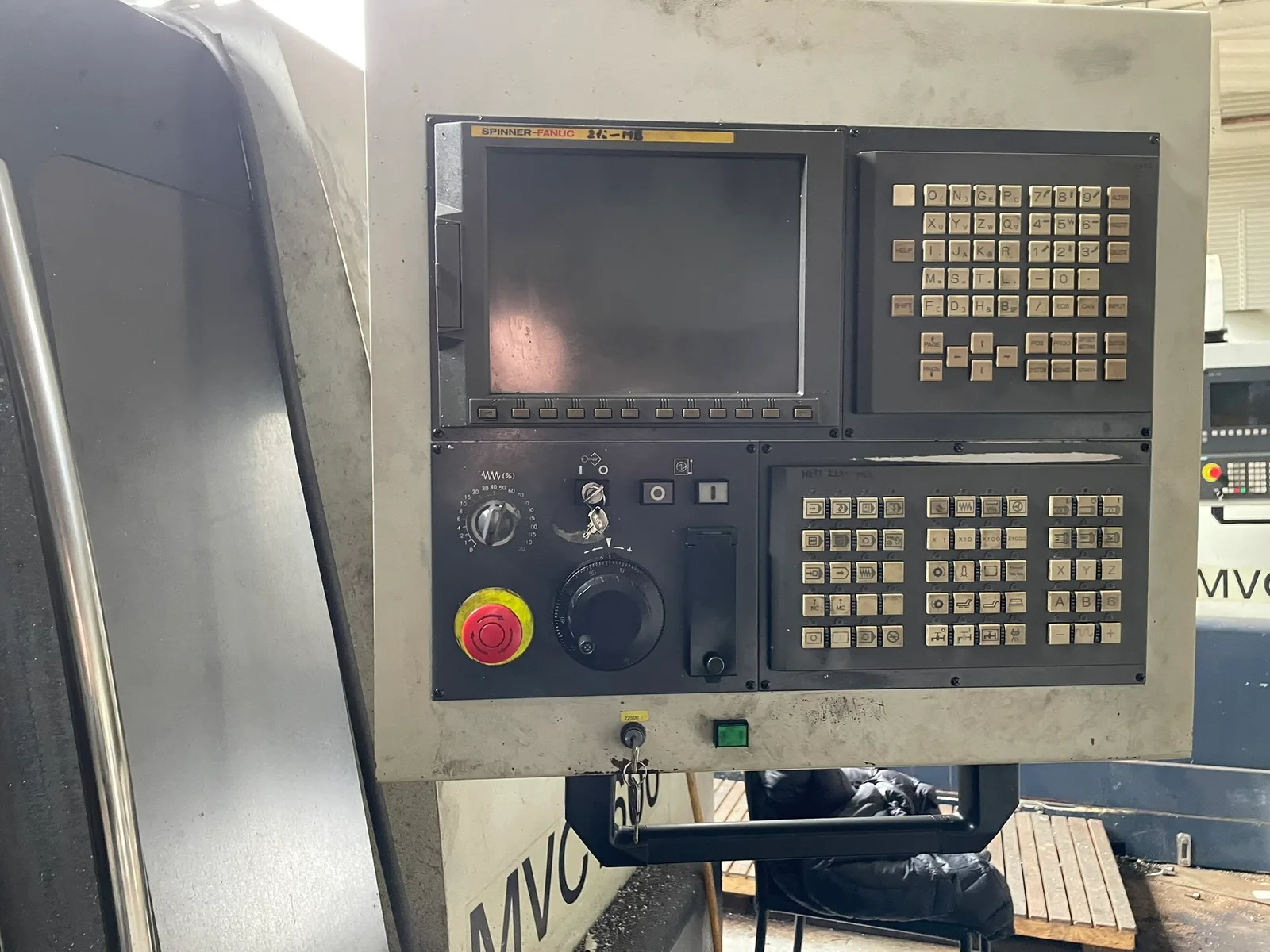 3-Axis Vertical Machining Centre SPINNER MVC 1600 view 4