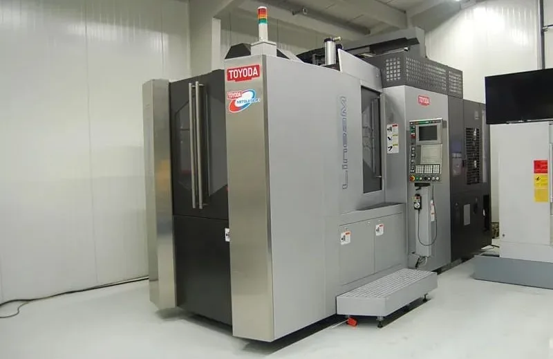 CNC Horizontal Machining Center with Pallet Changer view 4