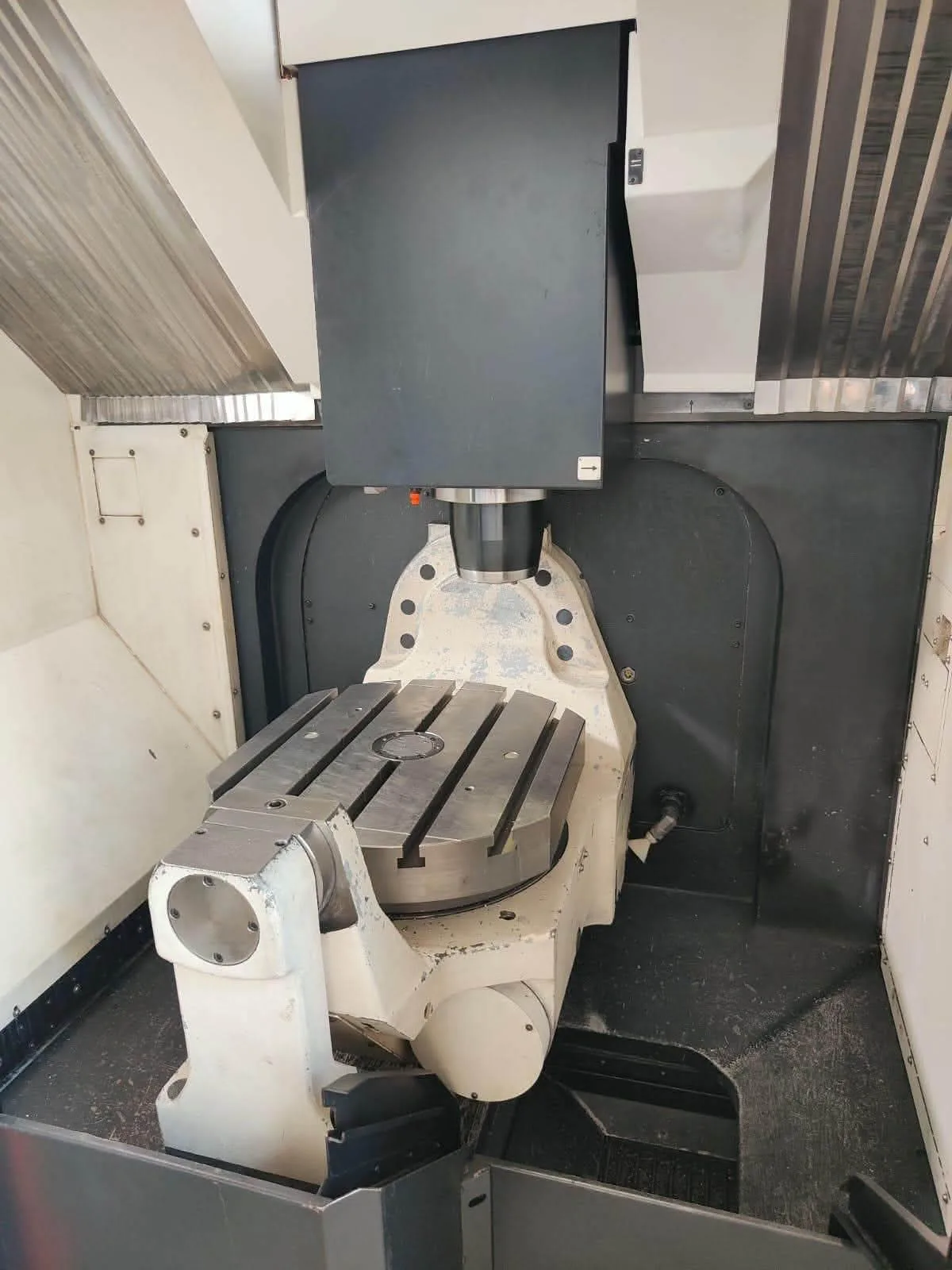 5-Axis Machining Center view 6