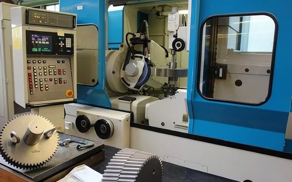 CNC GEAR GRINDER – REISHAUER RZ820 view 5