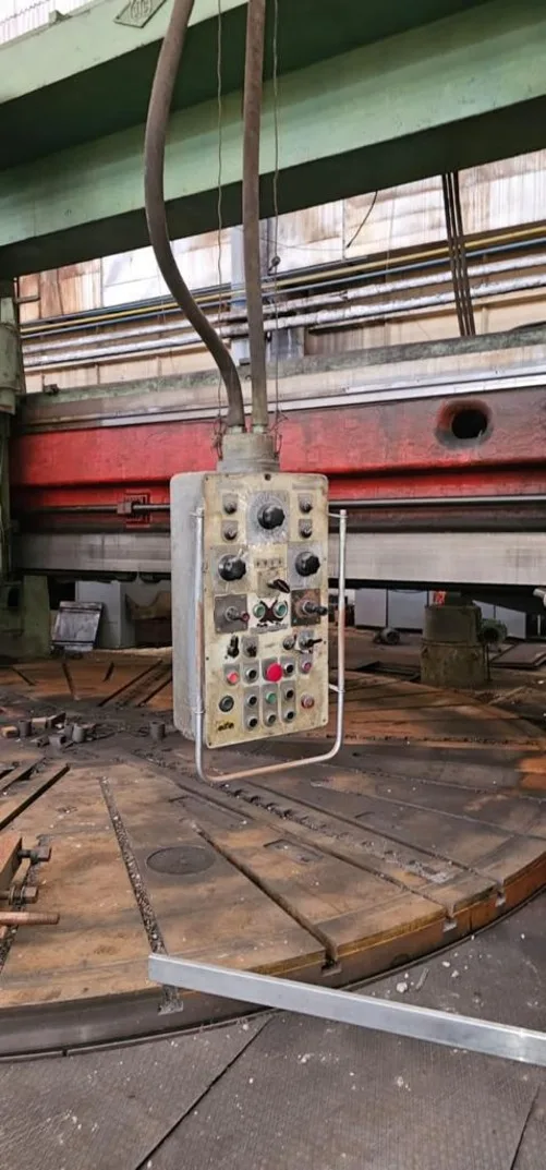 VERTICAL TURNING LATHE – KOLOMNA 1580 view 7