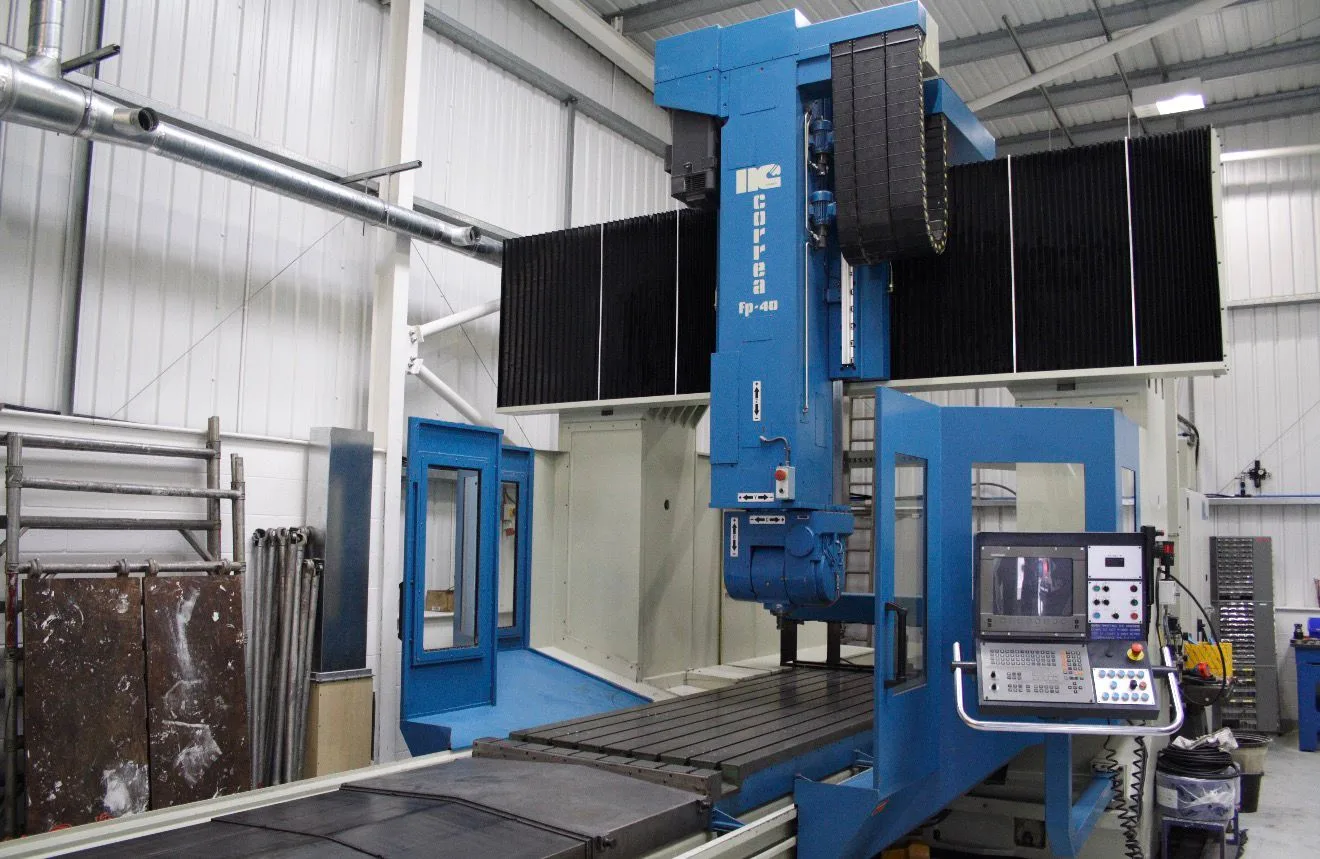 5-AXIS CNC Machining Center CORREA FP40 / 40 view 2