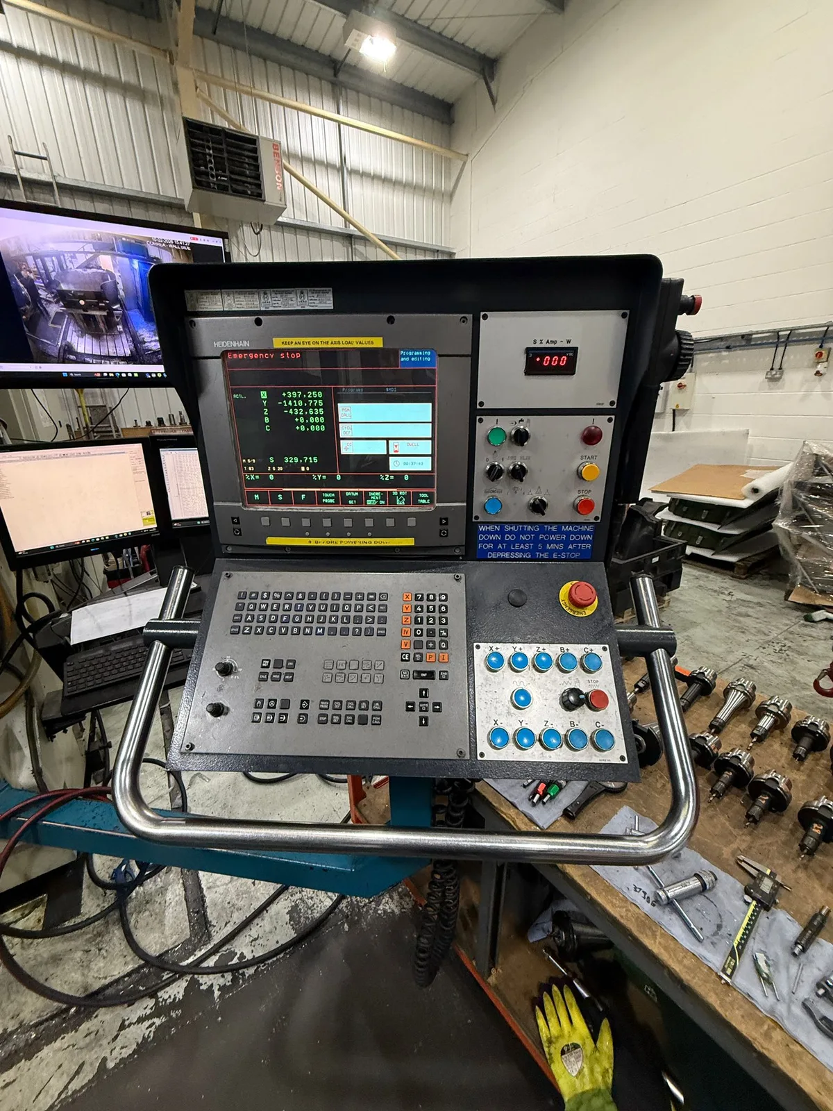 5-AXIS CNC Machining Center CORREA FP40 / 40 view 7