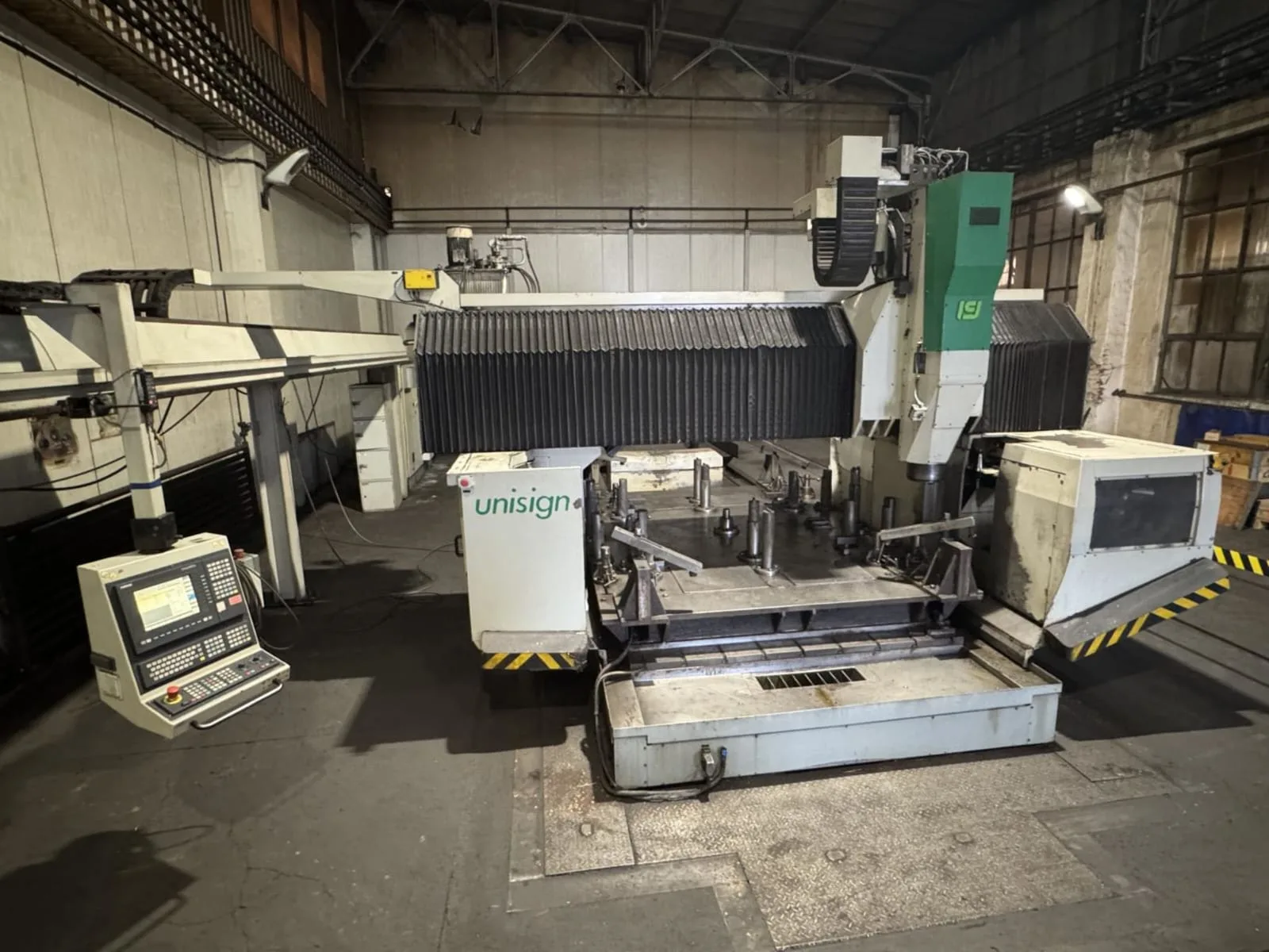 5 Axis CNC Portal Type Vertical Machining Center UNIport 6 view 6