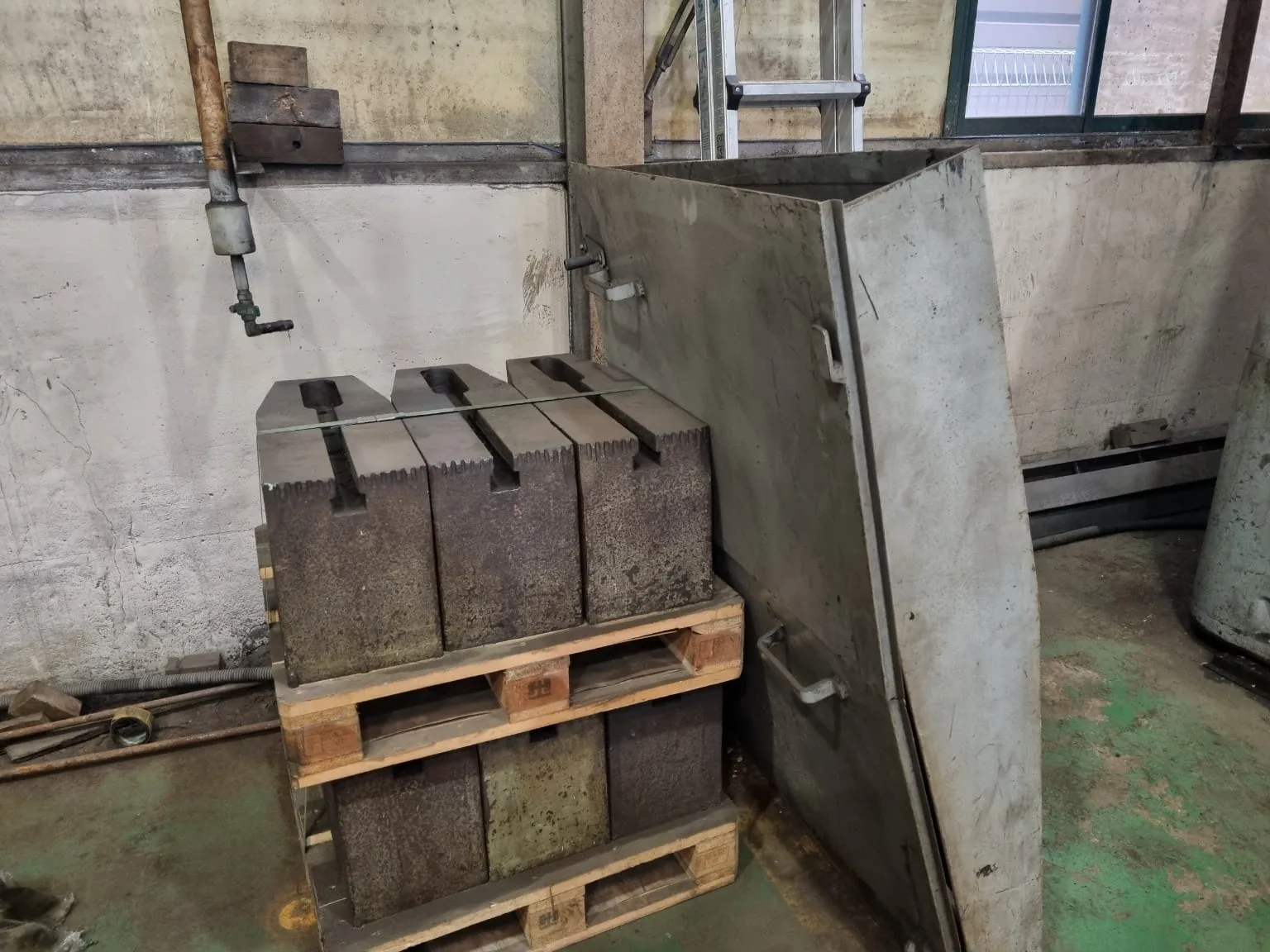 Gear Hobber Liebherr L2200 view 7