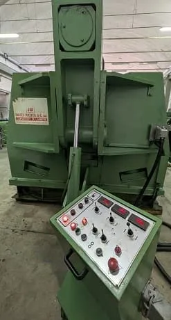 4 ROLLS HYDRAULIC PLATE BENDER view 3