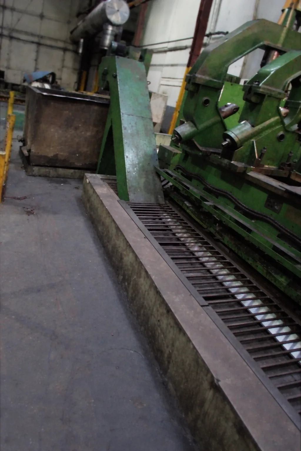 UPETROM Heavy-Duty CNC Lathe SN 1400 view 6