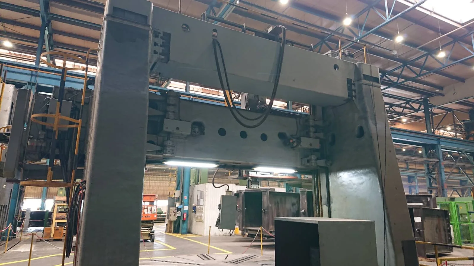 NC Vertical Turning Lathe TOS SKJ 10B view 2