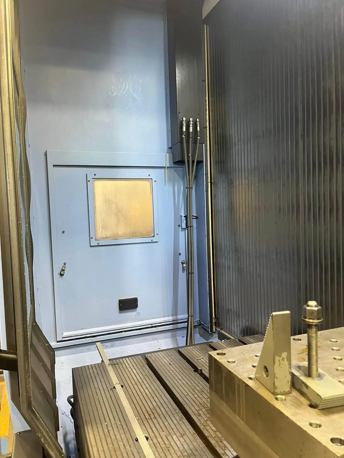 5-Axis Machining Center DOOSAN  VCF 850LSR view 8