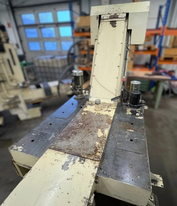 VERTICAL TURNING MACHINE – EMAG VL5 view 4