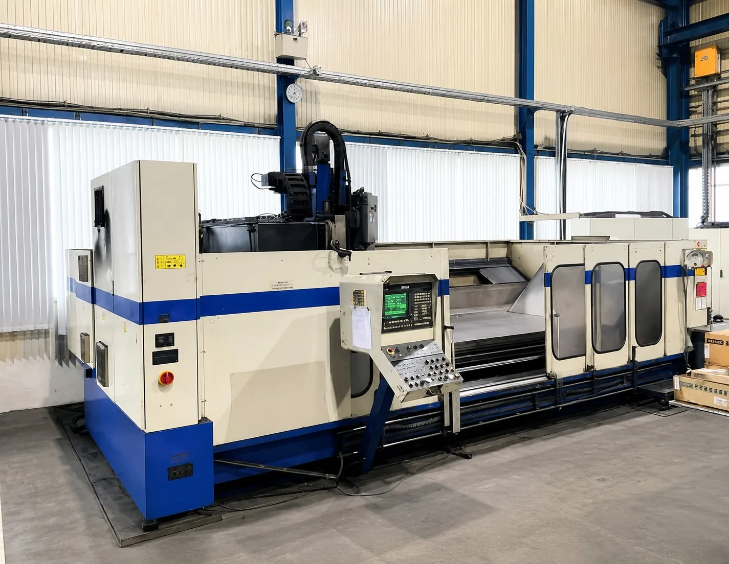 AXA KBM-SO – VERTICAL MACHINING CENTER
