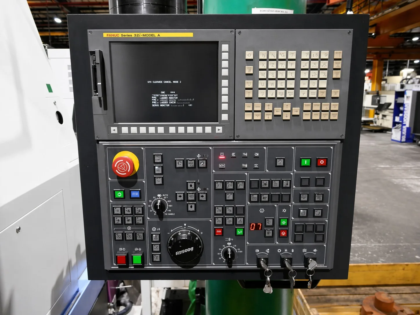 Heavy Duty CNC Slant Bed Lathe PUMA 600M view 5