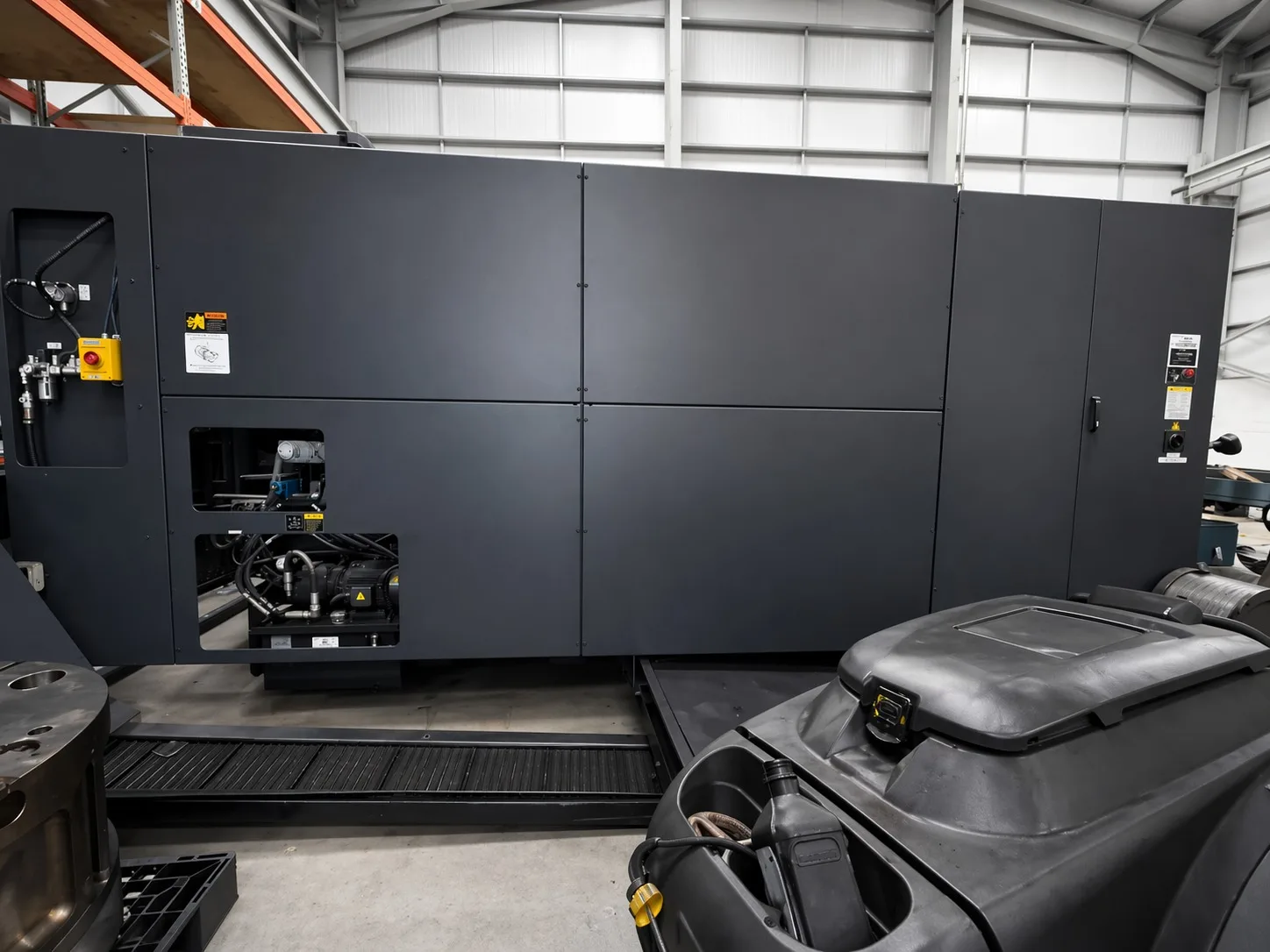 Heavy Duty CNC Slant Bed Lathe PUMA 600M view 2