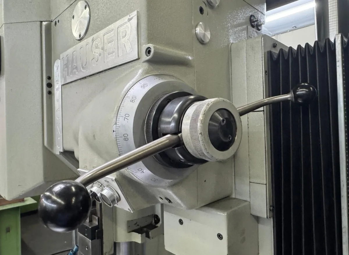 CNC Jig Boring Mill – Hauser M5-CNC view 4