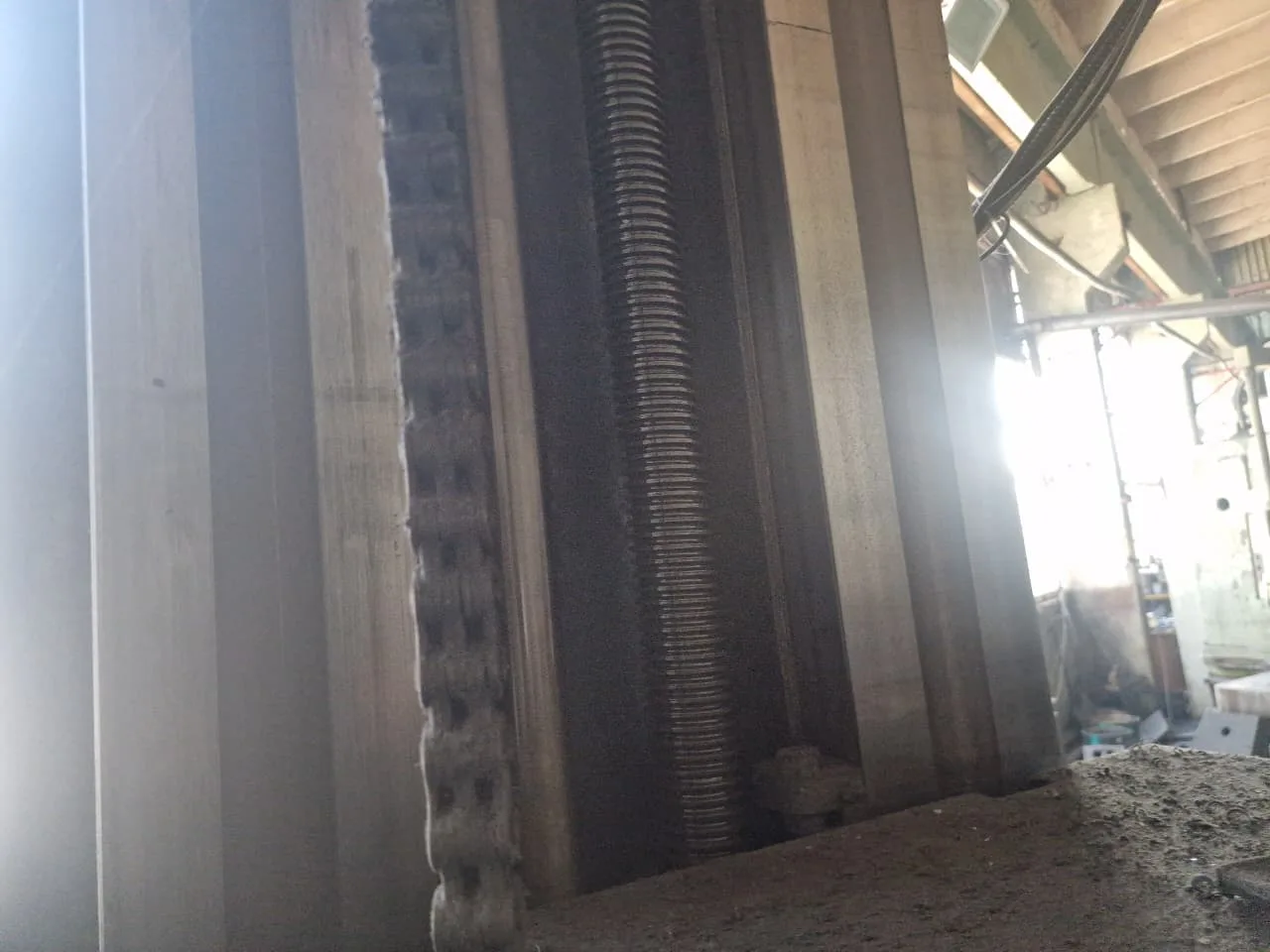 HORIZONTAL BORING MILL – W100  TOS VARNSDORF view 4