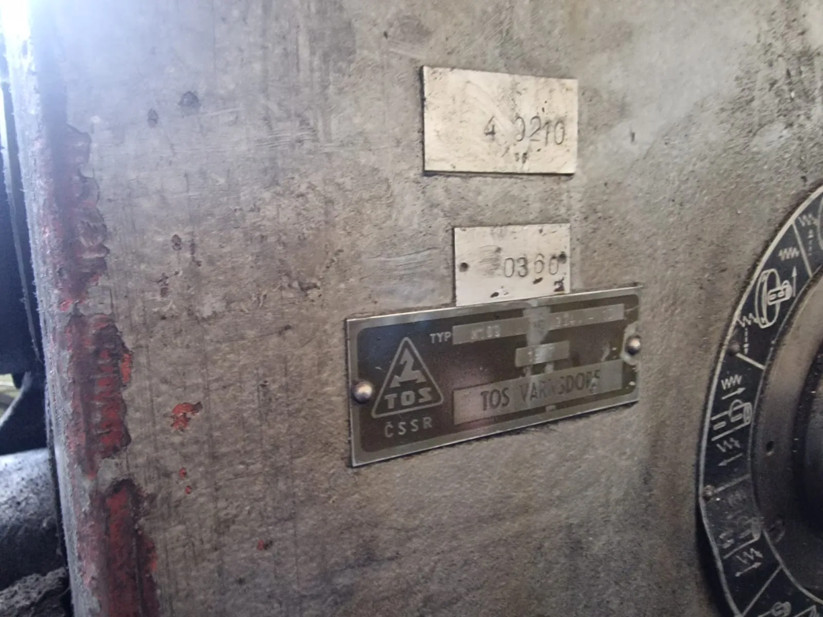 HORIZONTAL BORING MILL – W100  TOS VARNSDORF view 5