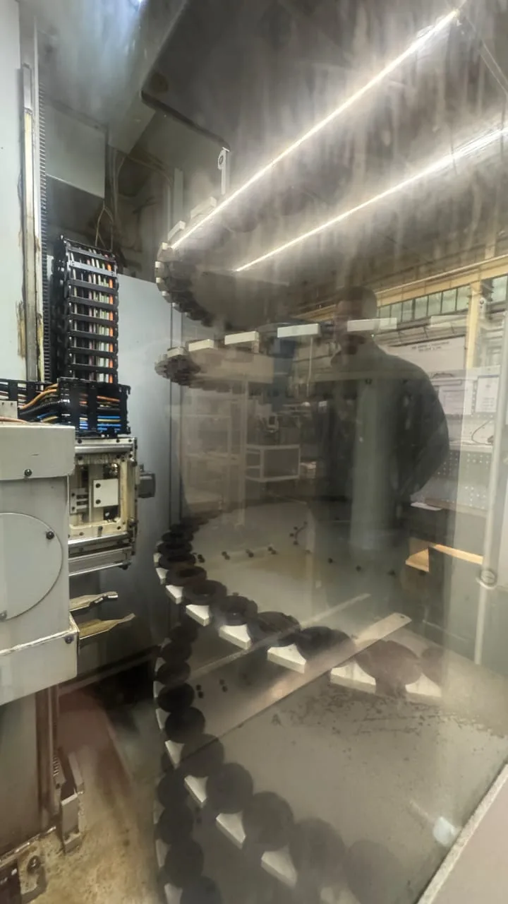 CNC 5 AXIS VERTICAL MACHINING CENTRE VALUTECH  WALDRICH-COBURG view 4