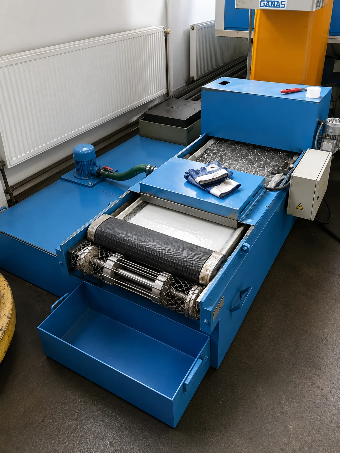 CNC Cylindrical Grinder TOS-HOLMONTA BUA630/3000 CNC view 5