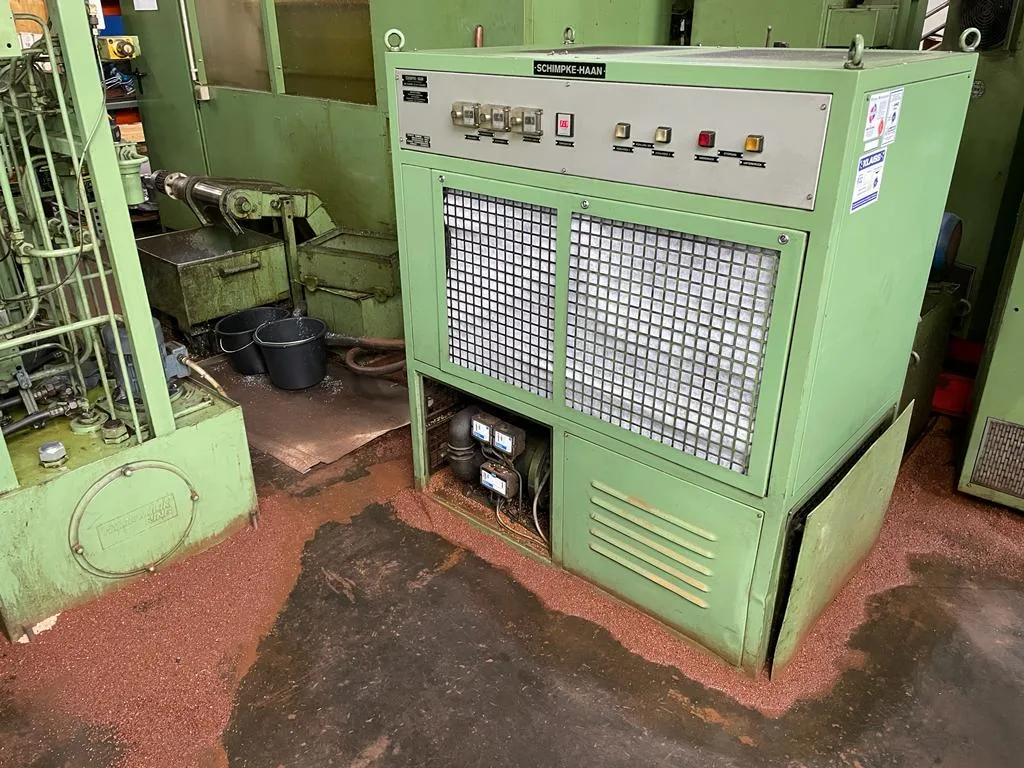 CNC Gear Hobber  PFAUTER  PE 1000 view 2