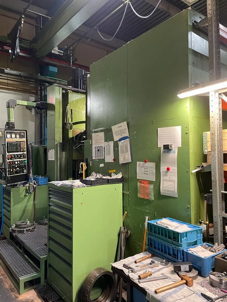 CNC Gear Hobber  PFAUTER  PE 1000 view 4