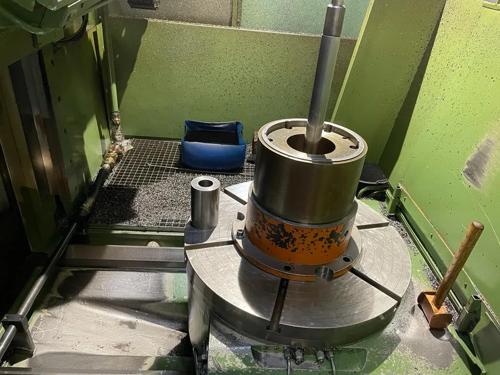 CNC Gear Hobber  PFAUTER  PE 1000 view 6