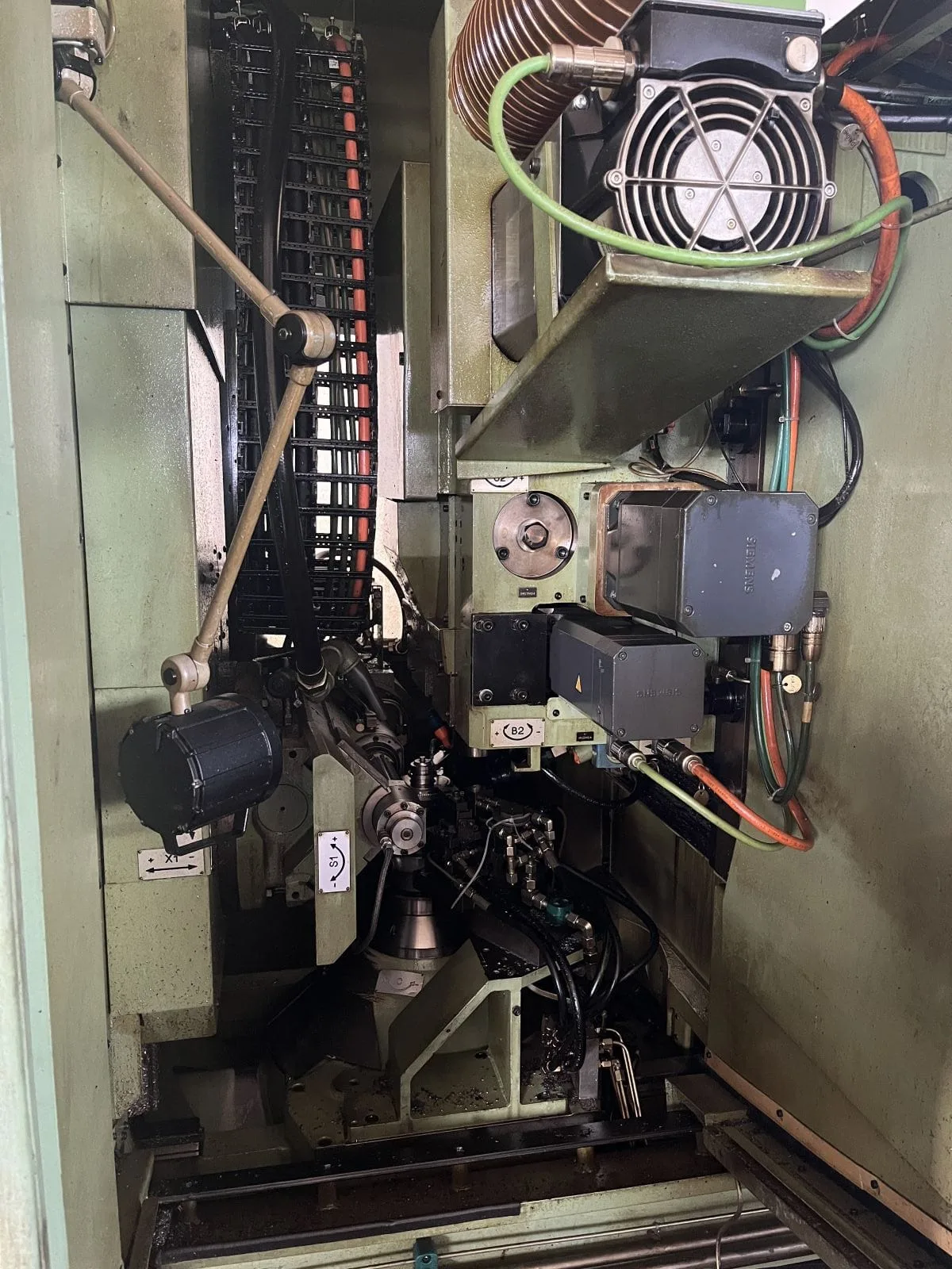 CNC Gear Hobbing & Shaping Machine GLEASON PFAUTER SH 120/P120 view 2