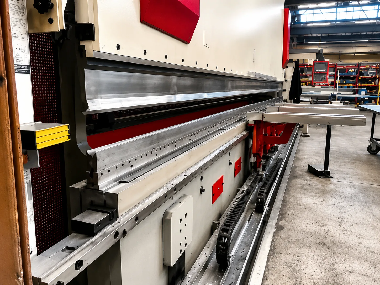 CNC Press Brake BEYELER PR-10 view 2