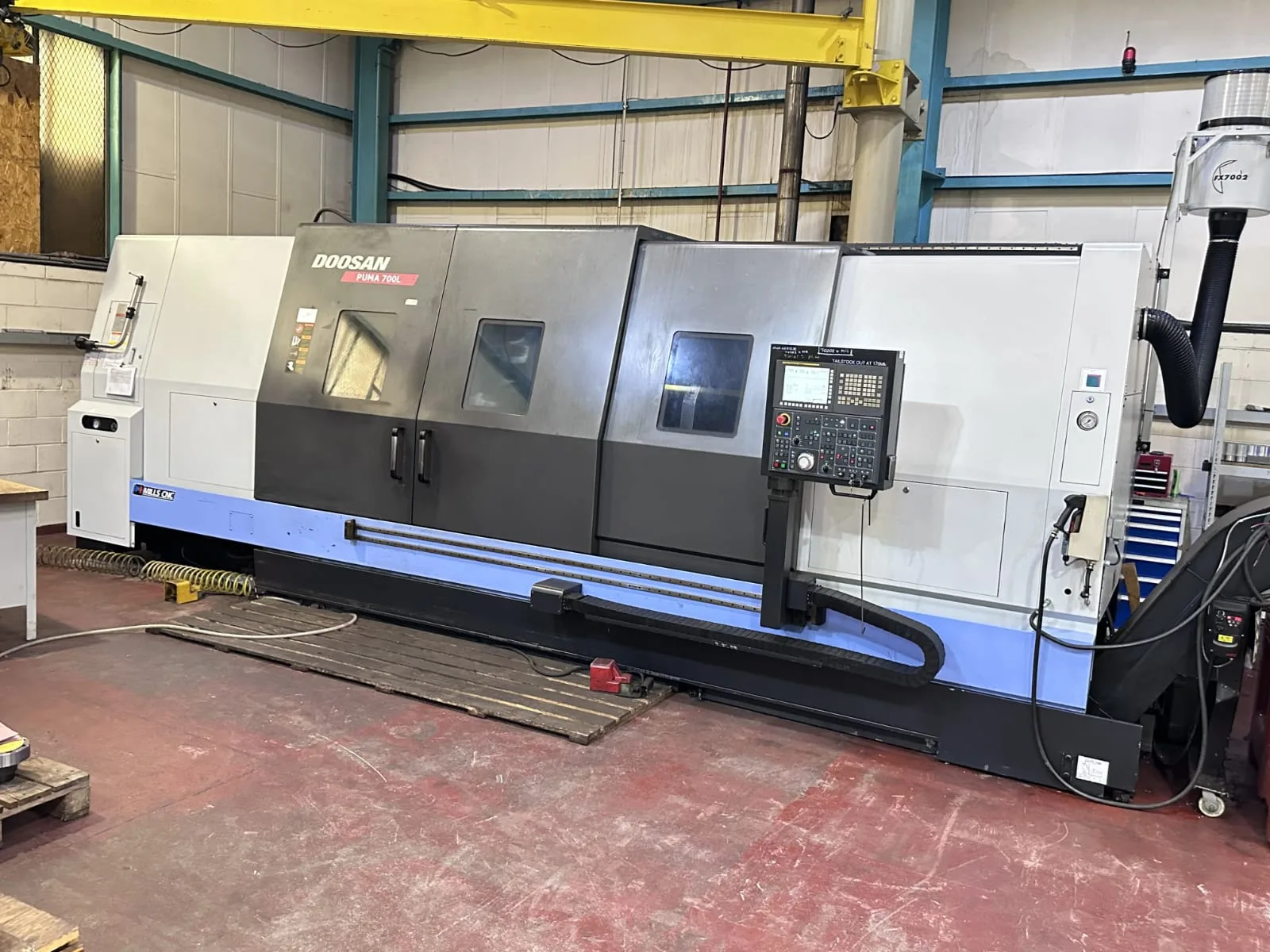 CNC Turning Centre Doosan Puma 700L view 2