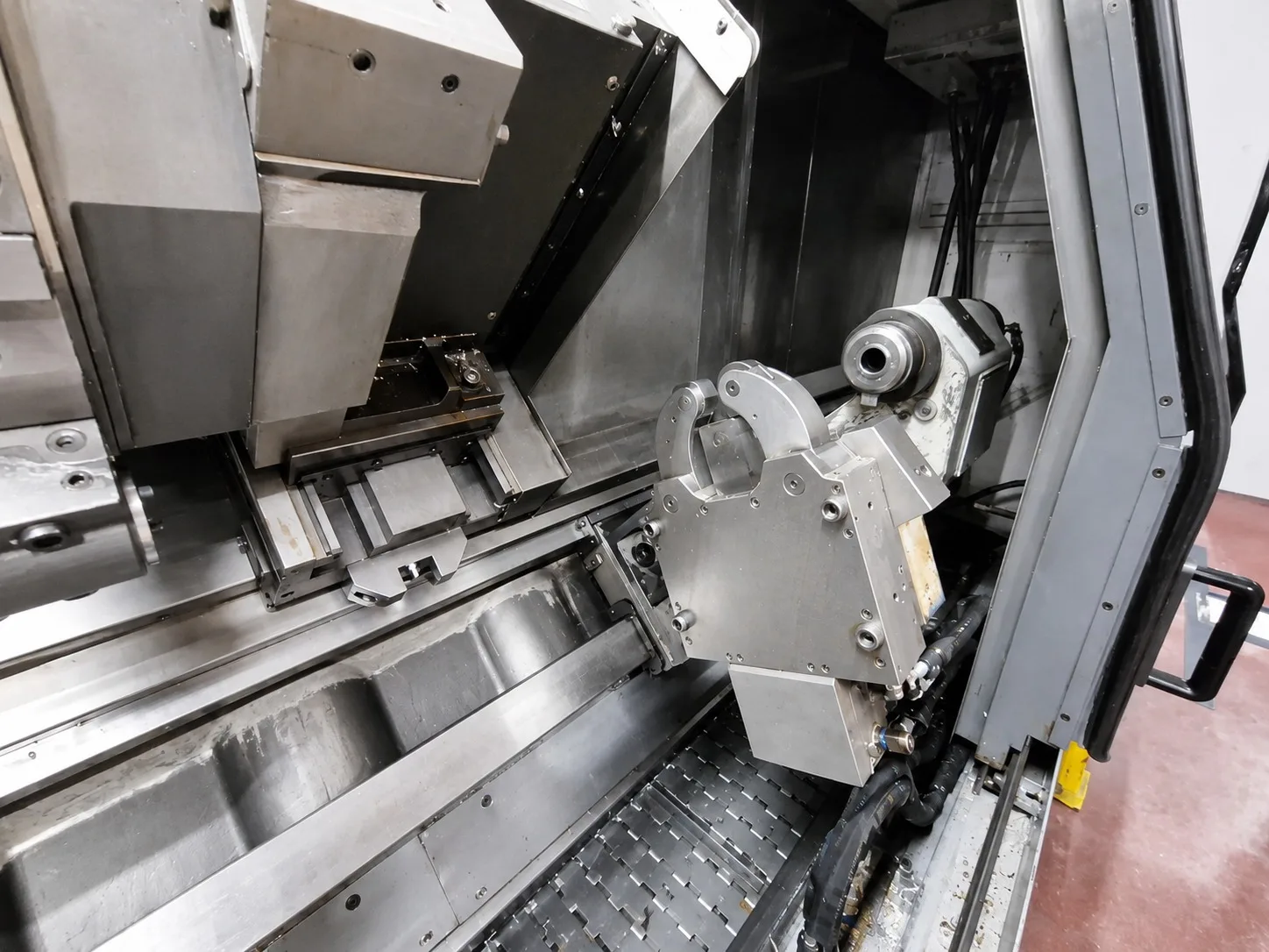 CNC TURNING & MILLING CENTER Mori Seiki SL 303 view 7