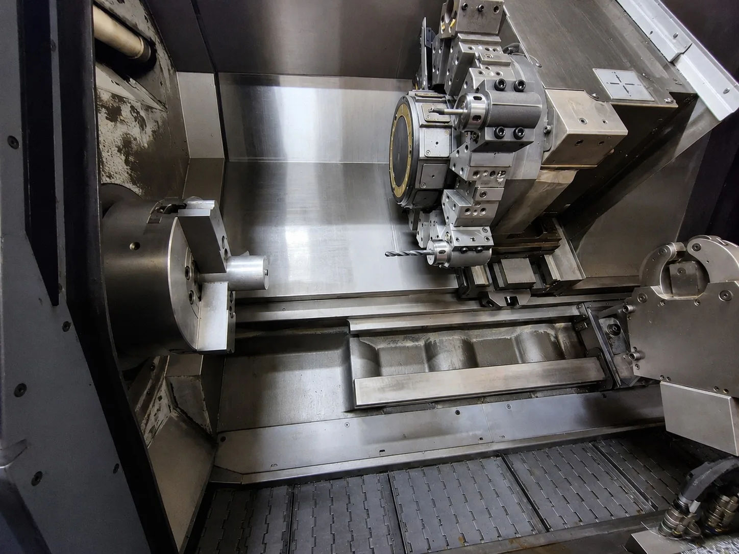CNC TURNING & MILLING CENTER Mori Seiki SL 303 view 8
