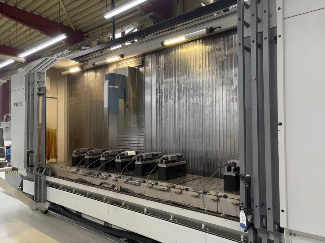 CNC Vertical Machining Centre AXA VSC 3-3500 view 5