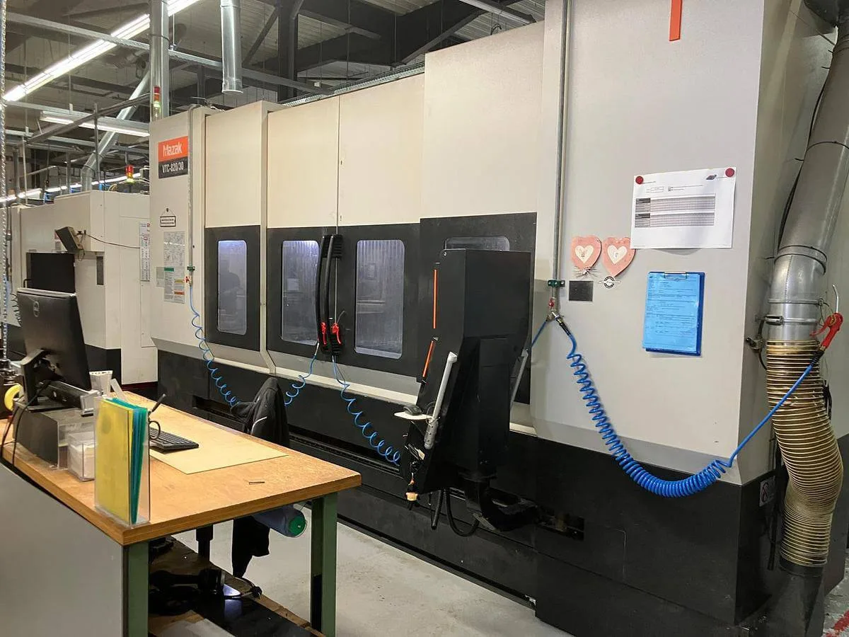 CNC Vertical Machining Centre MAZAK VTC 820/30 view 5