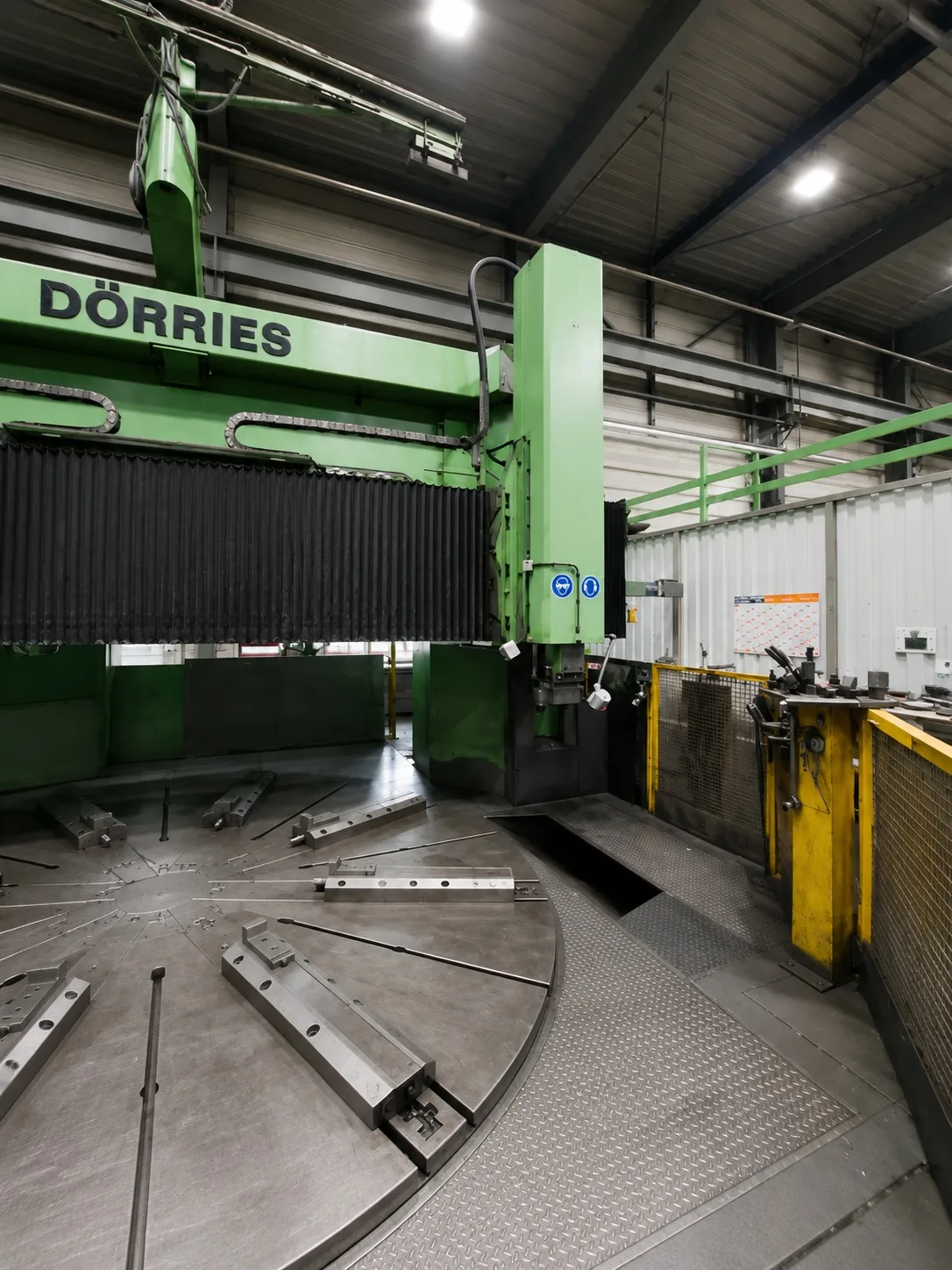 CNC Vertical Turret Lathe - Double Column SD 500 - 600 view 4