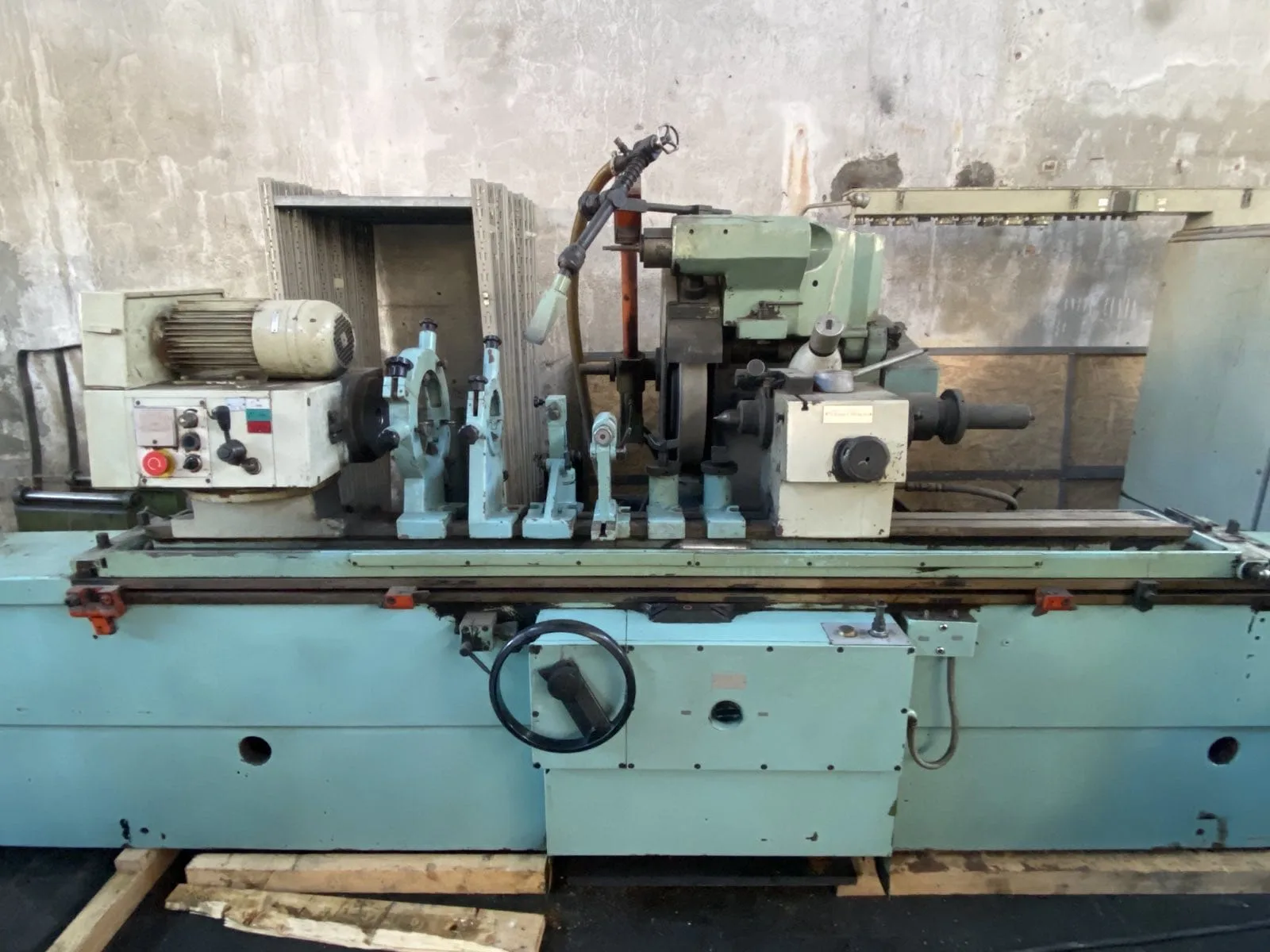 Cylindrical Grinder TOS BUB 40/2000