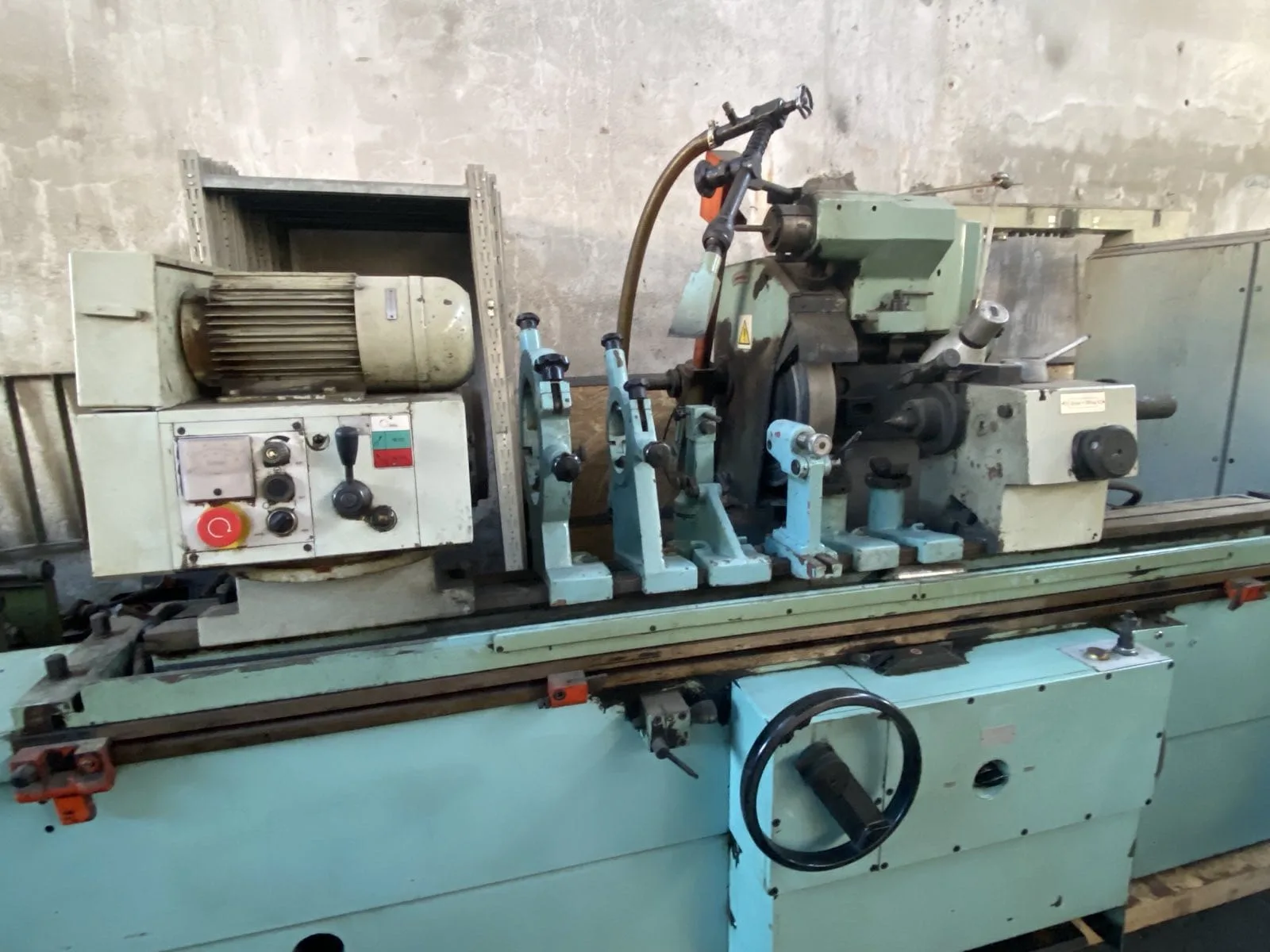 Cylindrical Grinder TOS BUB 40/2000 view 5