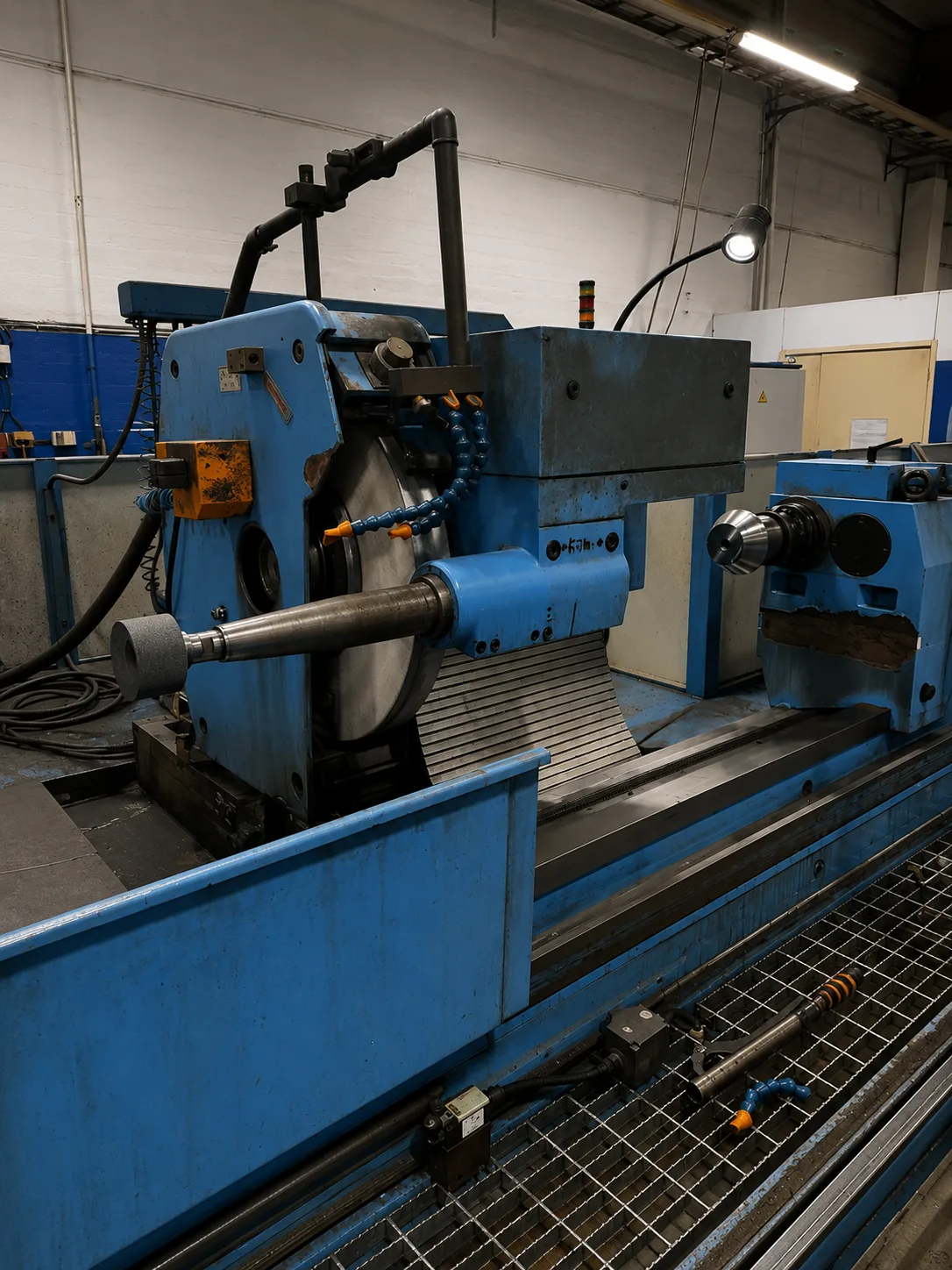 Cylindrical grinding machine TOS-HOL-MONTA UB 85 / 6000 CNC
