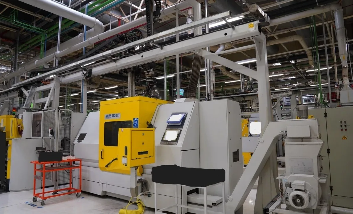 CNC Crankshaft Turning Lathe NILES N20 LT view 3