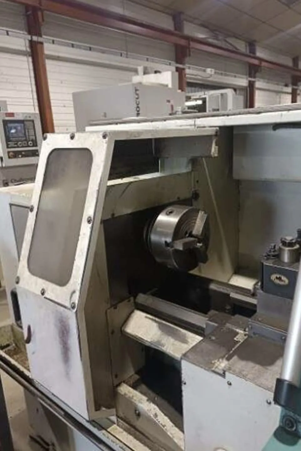 FLAT BED CNC LATHE – SMART-TURN-200 view 3