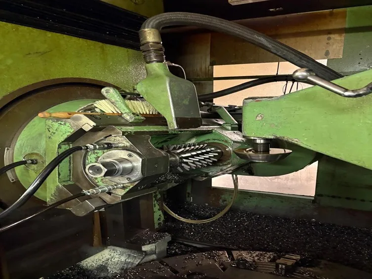 Gear Hobber Pfauter  P1501 view 6