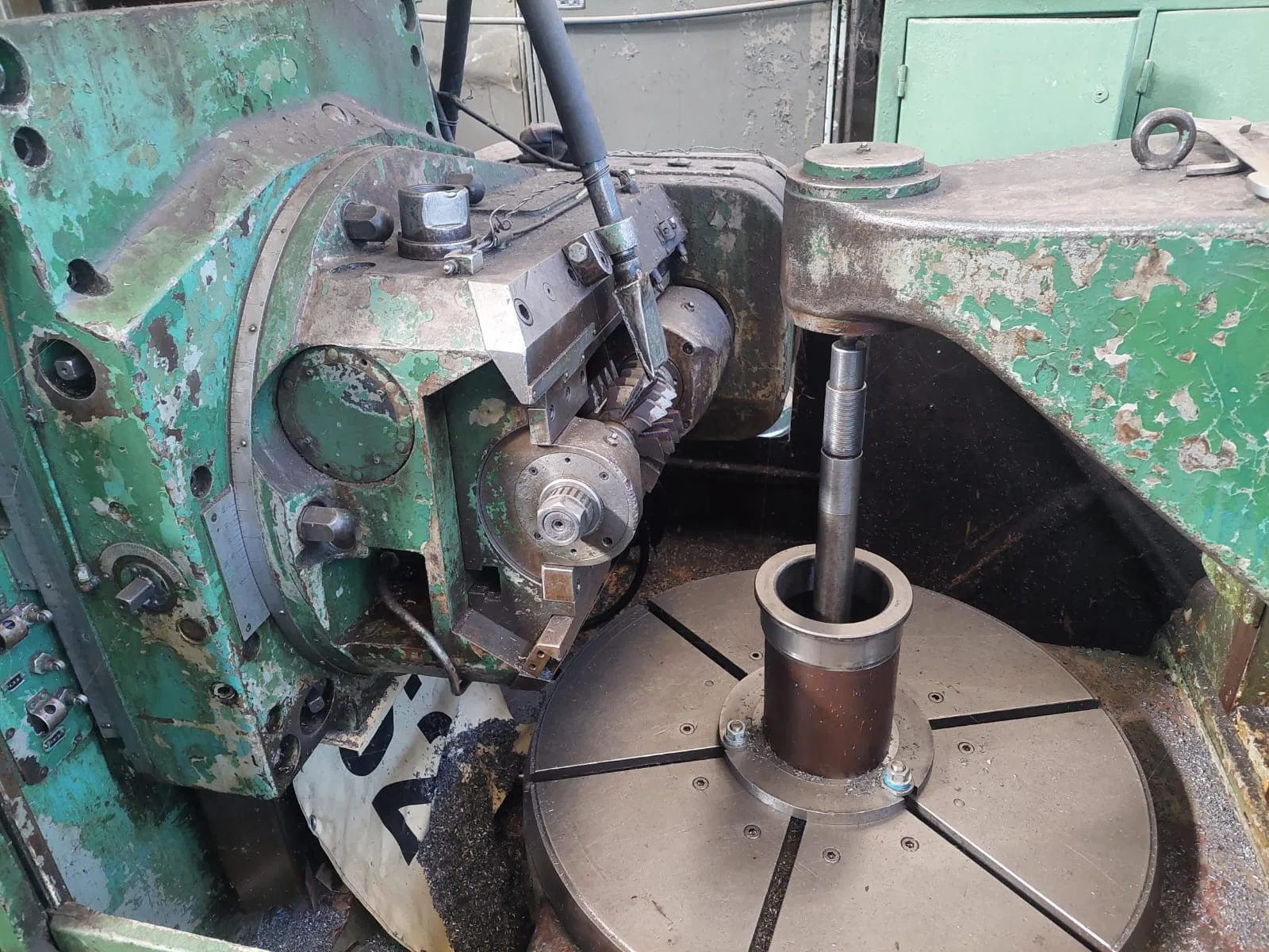 Gear Hobbing Machine CHURCHILL 1000mm view 5