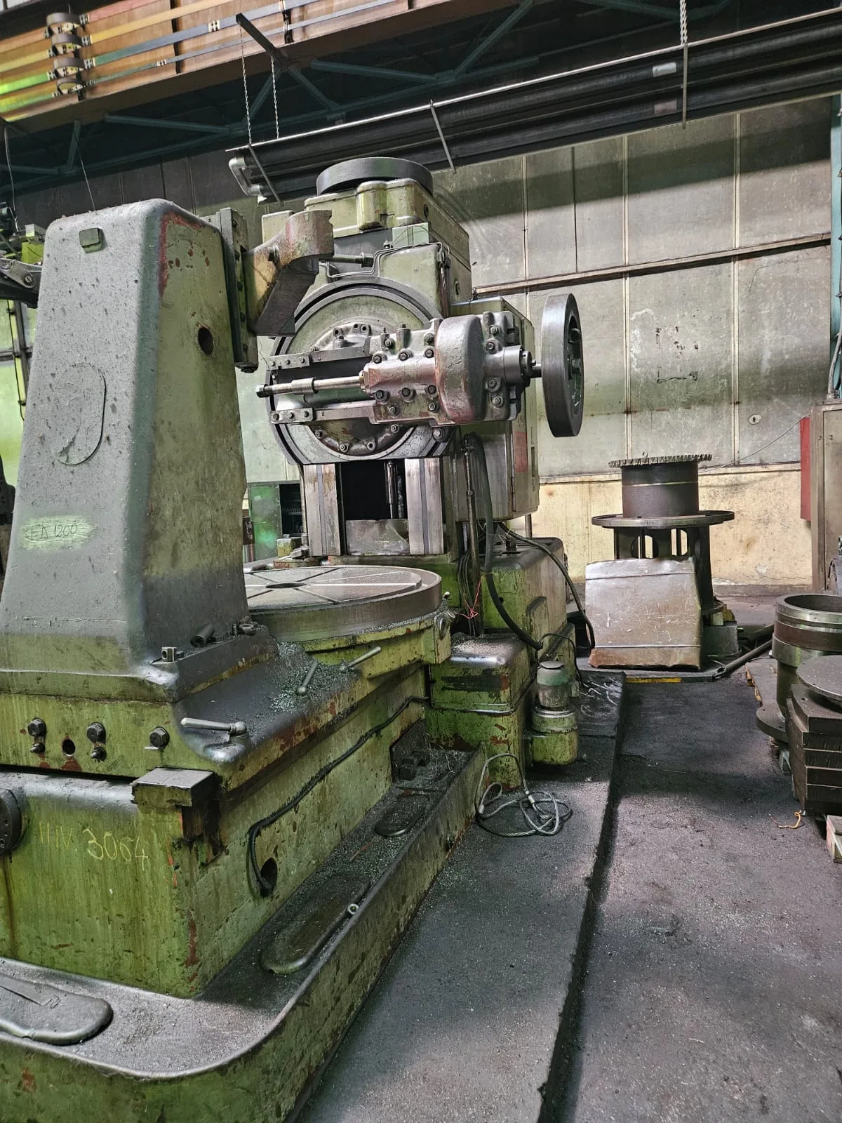 Gear Hobbing Machine TOS FO-16 view 5