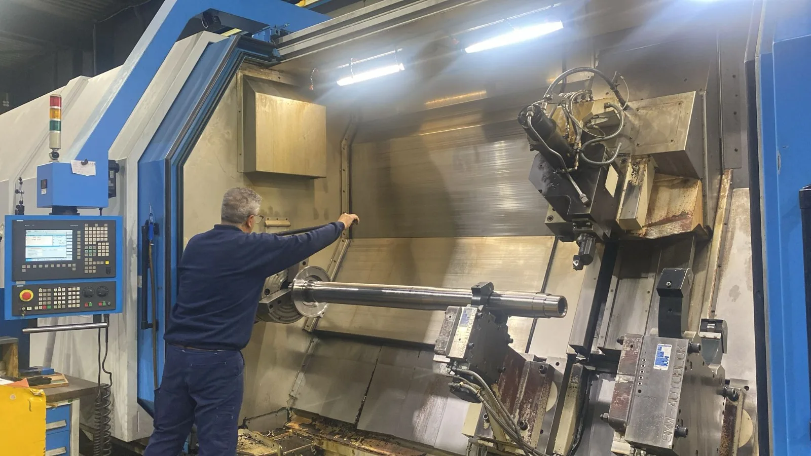 Heavy Duty CNC Lathe JOHNFORD ST-130BX-HP+ATC view 4