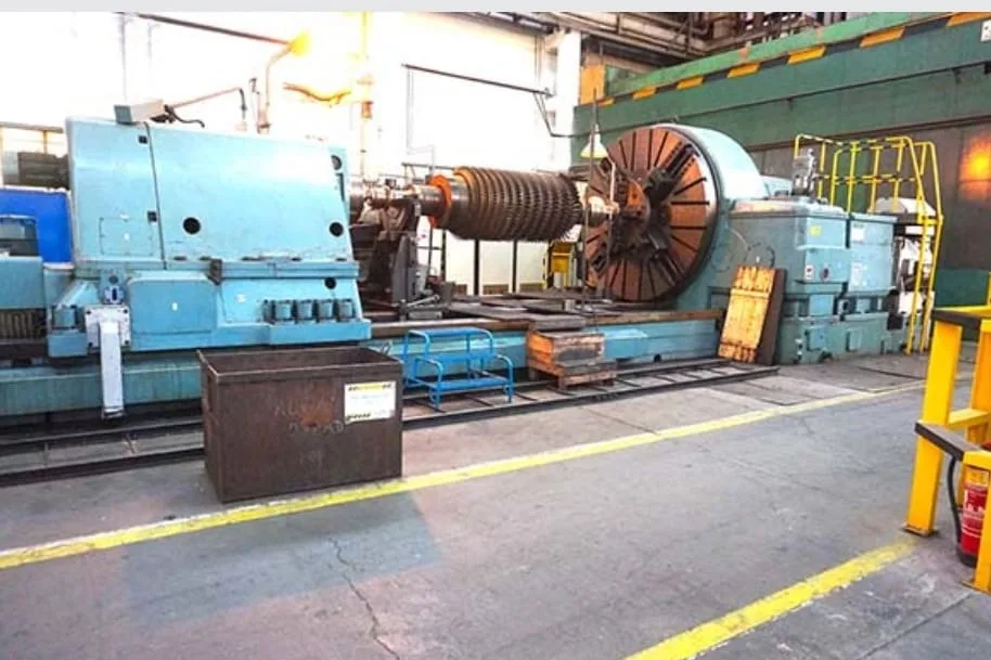 Heavy Duty Lathe SKODA SIU 250 T view 2